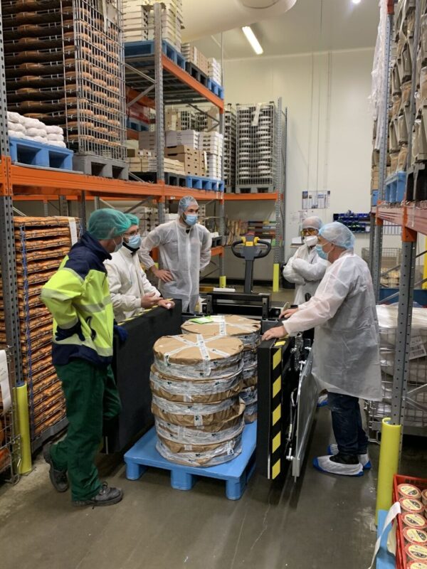 Pallet turner Cheese & Dairy Industry