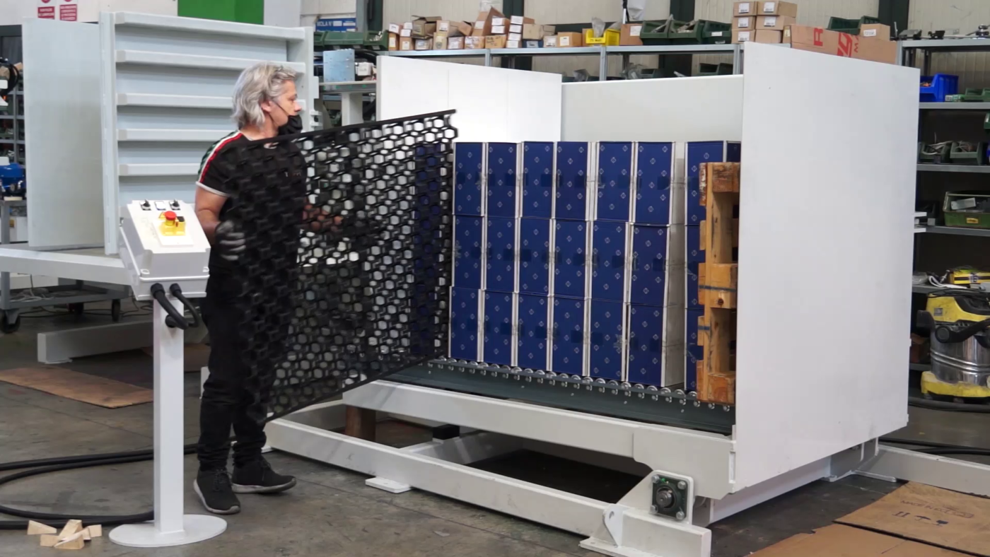 Cold Food storage equipment pallet tipper