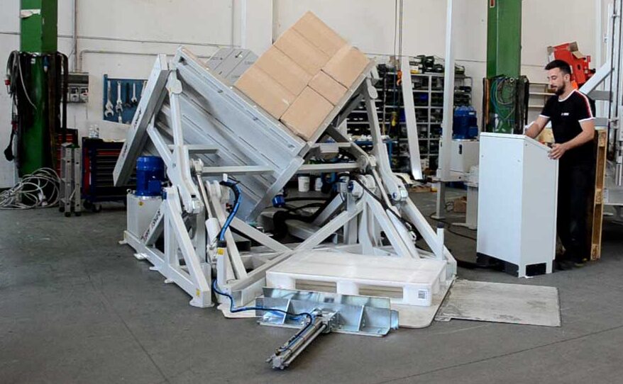 Efficient 120 Pallet Tipper V-Shape for Industrial Warehouses